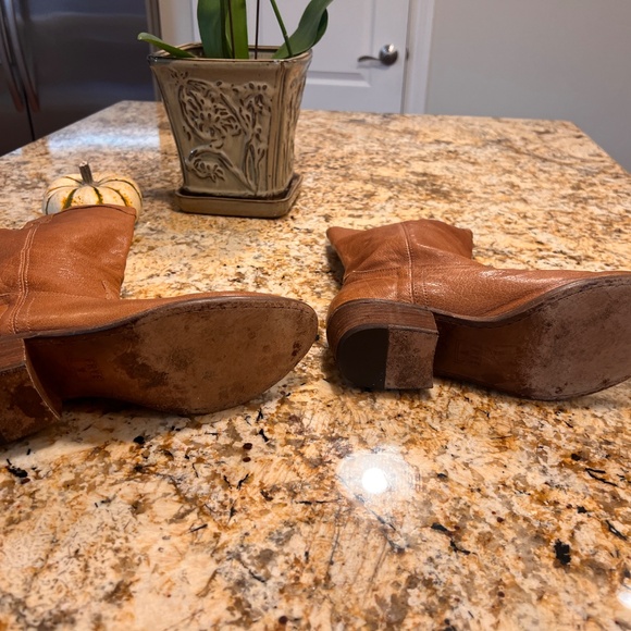 Frye Western Riding Boots - Tan Size 8.5 - Picture 5 of 5
